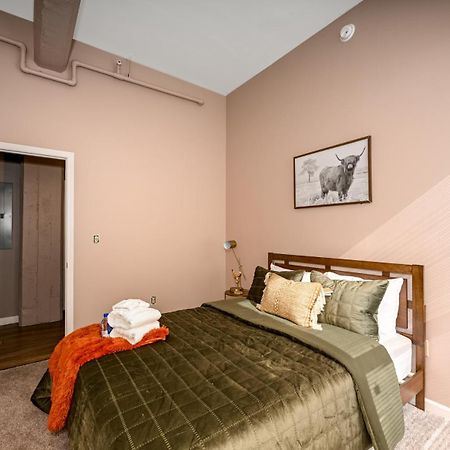 2 Bath Prkg+Gym+Sauna Perk Plaza +30 Day Кливланд Екстериор снимка