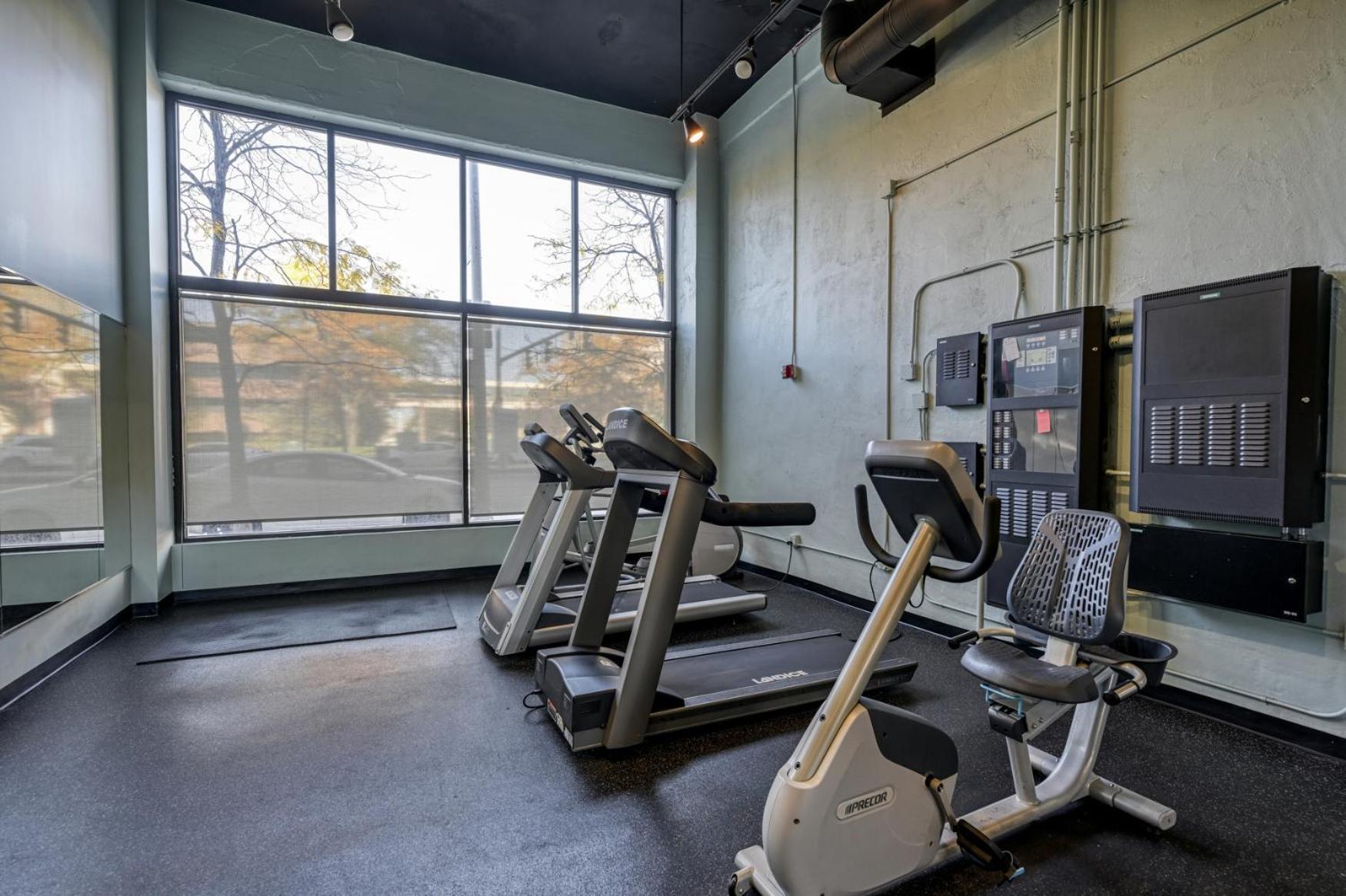 2 Bath Prkg+Gym+Sauna Perk Plaza +30 Day Кливланд Екстериор снимка